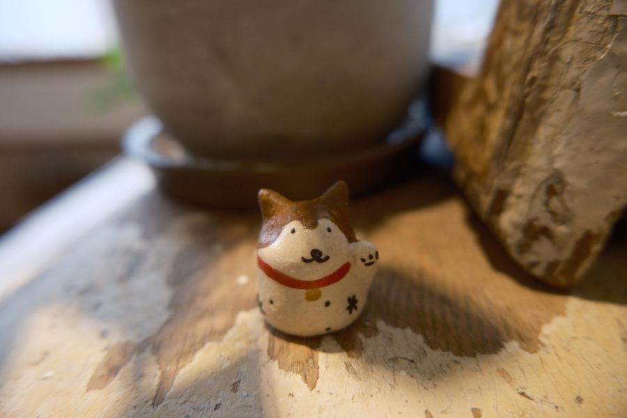 kis room 招財小動物系列 - 狗勾 招財、招財貓、陶偶、手作、職人、藝術家、招財動物、發財、公仔、擺件、陶藝