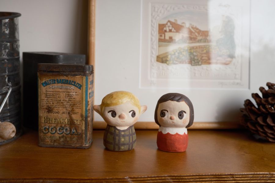 曾偉誠zeng wei cheng-男孩精靈、女孩精靈陶偶 曾偉誠、zeng wei cheng、曾偉誠作品、曾偉誠陶藝、曾偉誠公仔、曾偉誠插畫、曾偉誠藝術、阿諾貓咪