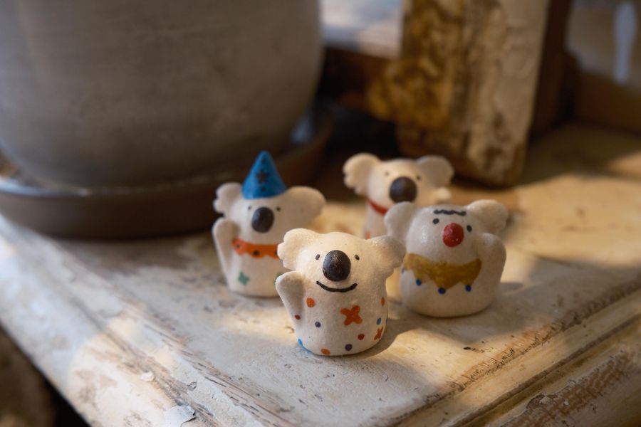 kis room 招財小動物系列 - 無尾熊 招財、招財貓、陶偶、手作、職人、藝術家、招財動物、發財、公仔、擺件、陶藝