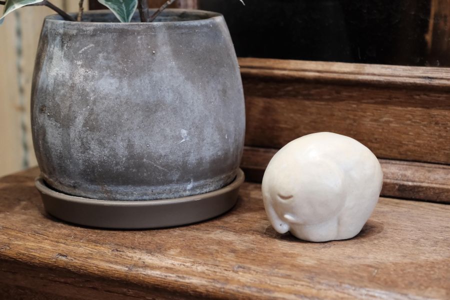 小滿作物-吉祥小象 陶瓷招財貓、招財貓擺飾、手工陶瓷招財貓、招財貓公仔、開運招財貓、招財貓禮品、日式招財貓、招財貓收藏、招財貓裝飾品、陶瓷吉祥物