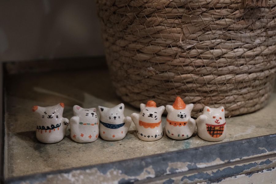 kis room 招財小動物系列 - 貓咪 招財、招財貓、陶偶、手作、職人、藝術家、招財動物、發財、公仔、擺件、陶藝