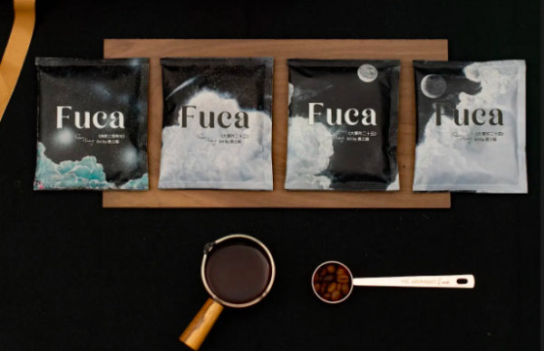 《Fuca 限量系列濾掛咖啡 》 Fuca × 黃士綸        《星空系列》聯名咖啡禮盒 （40/48入） 濾掛咖啡, 聯名咖啡禮盒, Fuca 咖啡, 黃士綸, 星空系列, 藝術咖啡禮盒, 花香咖啡, 中焙咖啡, 柑橘咖啡, 精品咖啡禮盒, 限量咖啡, 收藏咖啡禮物, 咖啡藝術聯名