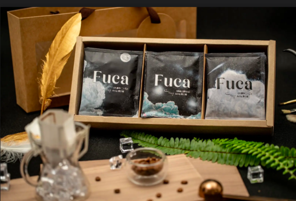 《Fuca 限量系列濾掛咖啡 》 Fuca × 黃士綸        《星空系列》聯名咖啡禮盒 （40/48入） 濾掛咖啡, 聯名咖啡禮盒, Fuca 咖啡, 黃士綸, 星空系列, 藝術咖啡禮盒, 花香咖啡, 中焙咖啡, 柑橘咖啡, 精品咖啡禮盒, 限量咖啡, 收藏咖啡禮物, 咖啡藝術聯名
