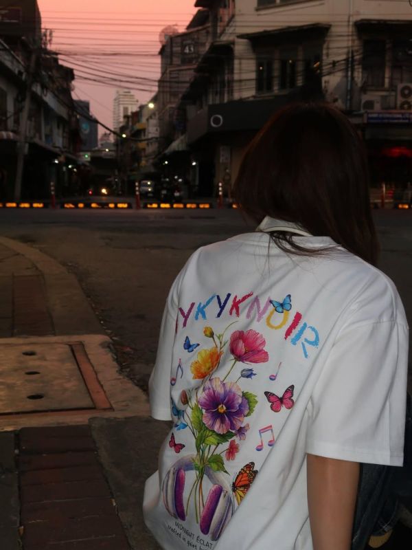 團購4/30結單｜June品牌IYKYK NOIR.MIDNIGHT ÉCLAT T-SHIRT ｜泰韓米果 