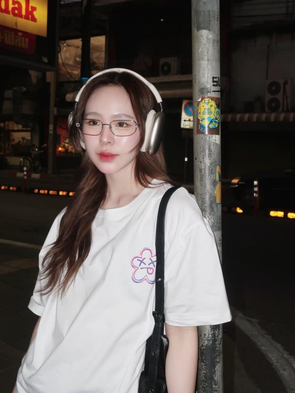 團購4/30結單｜June品牌IYKYK NOIR.MIDNIGHT ÉCLAT T-SHIRT ｜泰韓米果 