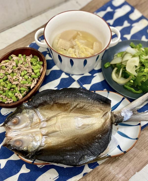 登峰訂做的大無刺虱目魚(鹹水養殖已處理好) 