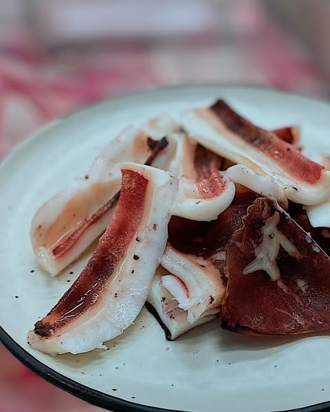 登峰特選鮮凍魷魚肉身(3包一組秤重) 