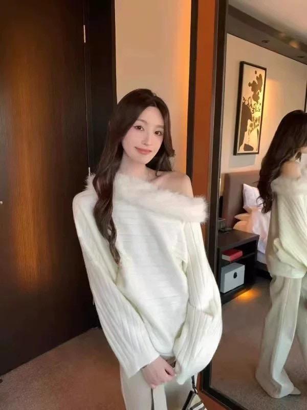 慵懶風針織毛領上衣 