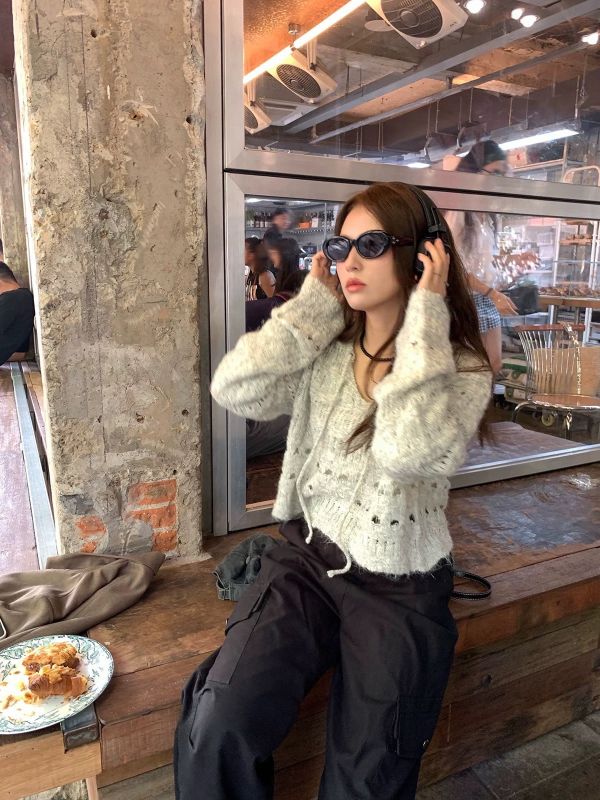 鏤空針織上衣 針織上衣