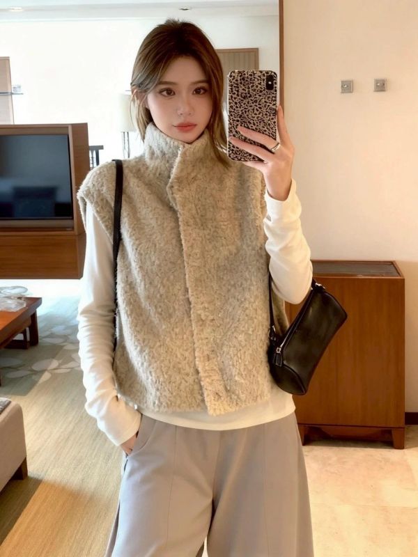 圈圈紗毛開釦背心 