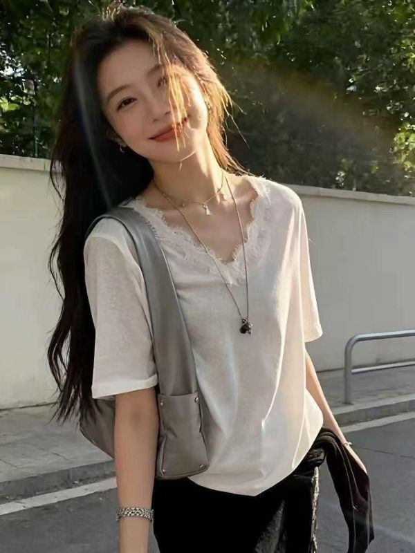 後交叉蕾絲V領上衣 