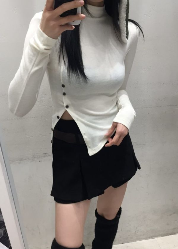 毛呢高領斜扣上衣 