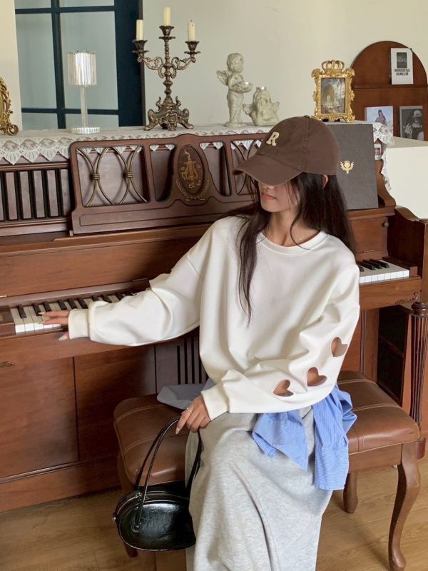 -秋冬新品-愛心造型上衣 