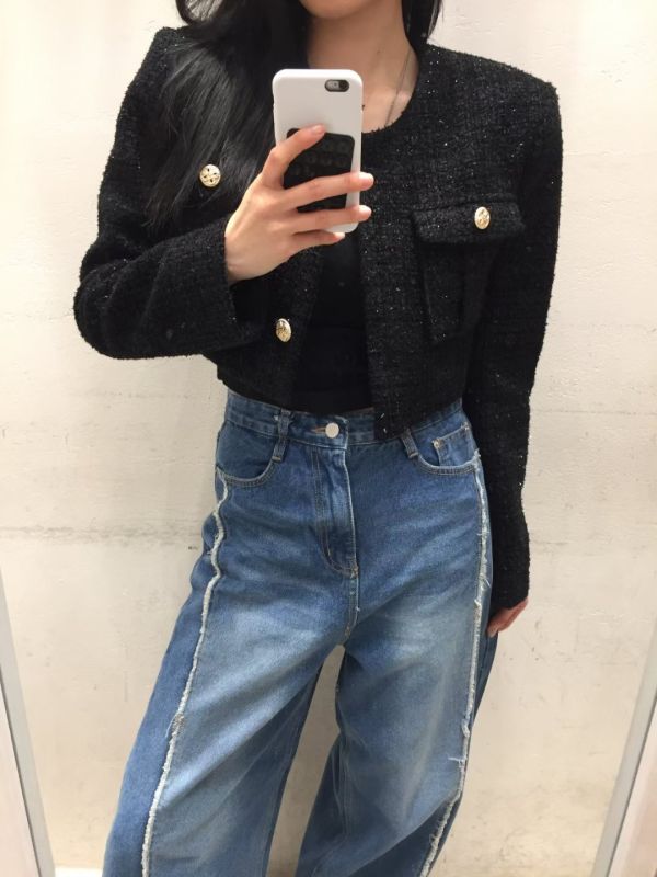 金扣粗花呢短版外套 