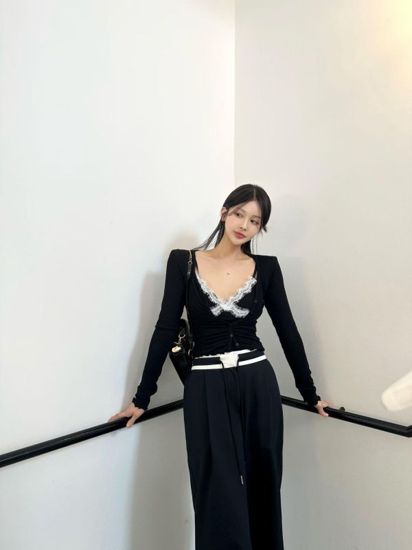 NEW 睫毛蕾絲背心＋羊絨衫｜氣質疊穿兩件組｜內附胸墊 