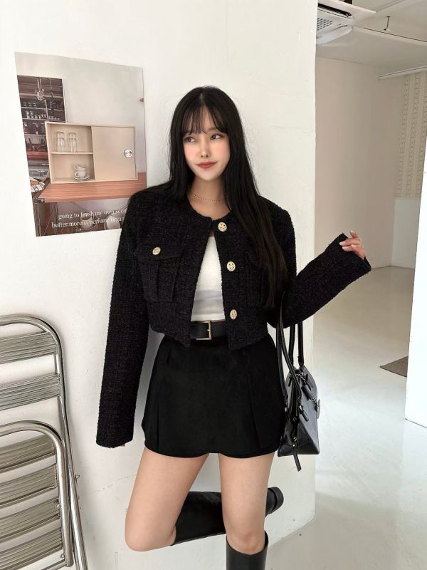 金扣粗花呢短版外套 