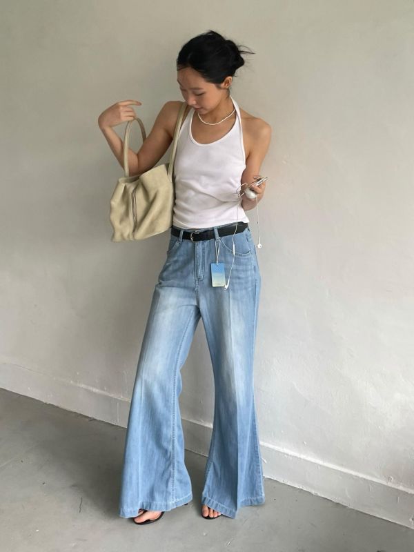 低腰微喇牛仔褲｜顯瘦｜百搭｜ 