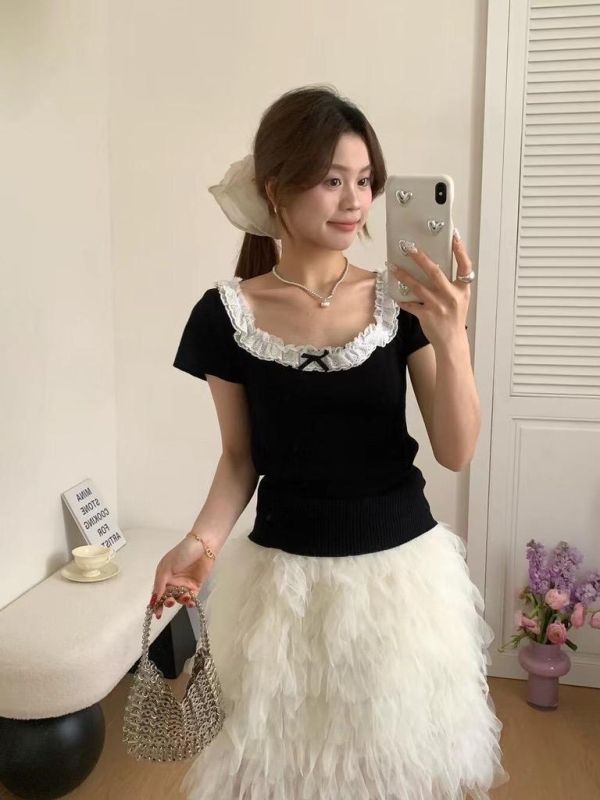 蕾絲蝴蝶結針織上衣 