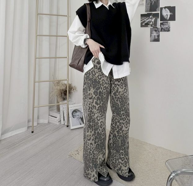 個性豹紋開衩牛仔寬褲 