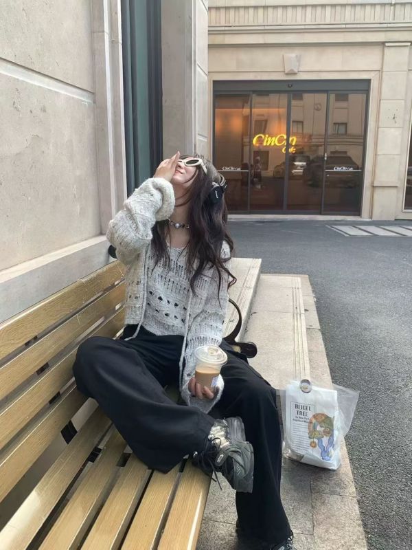 鏤空針織上衣 針織上衣