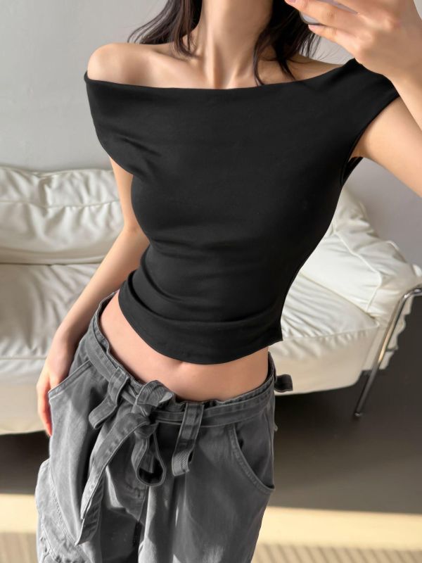 ㄧ字肩短版上衣 