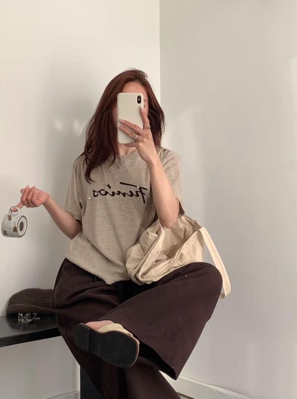 字母+小貝殼T恤 