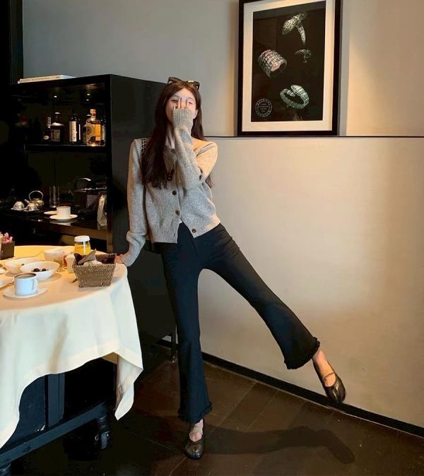 -顯瘦款-荷葉邊顯瘦九分微喇叭褲 