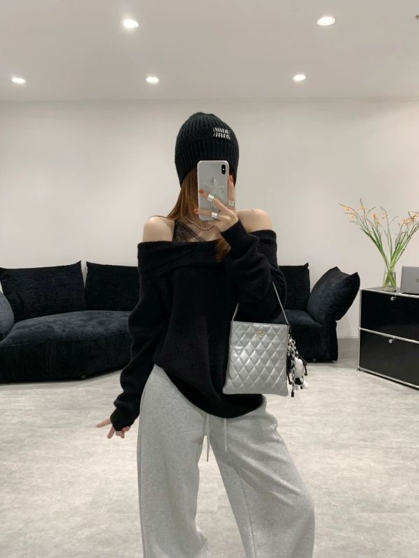 -甜美風-蕾絲斜肩針織衫 斜肩上衣
針織上衣
蕾絲上衣
甜美上衣
約會上衣