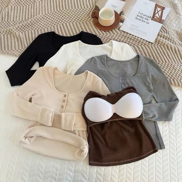 圓領半釦 BRA 上衣（附胸墊）｜舒適貼合・日常百搭款 