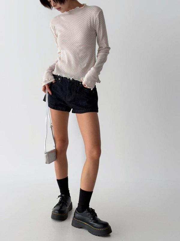 波點木耳邊上衣｜微透膚設計・氣質甜妹款 