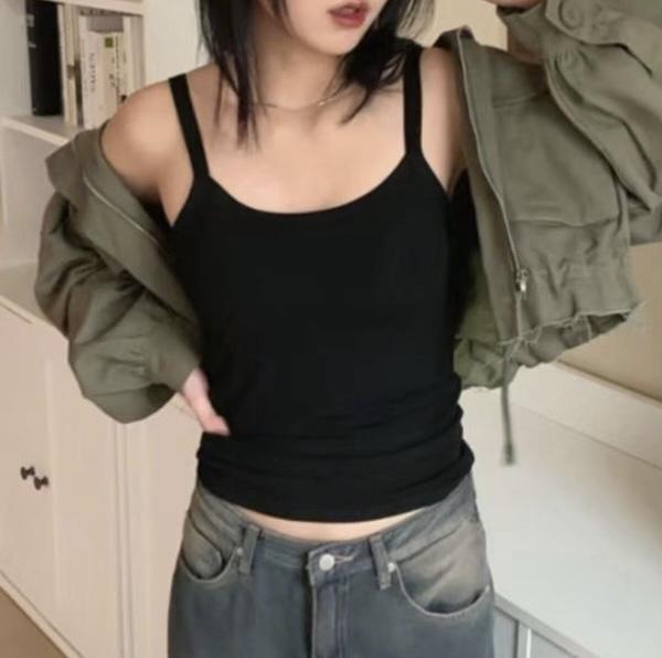 小背心附胸墊｜固定墊｜春夏必備單品・可單穿可內搭 