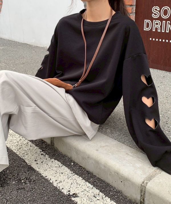 -秋冬新品-愛心造型上衣 
