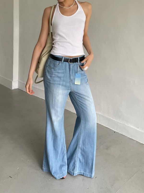 低腰微喇牛仔褲｜顯瘦｜百搭｜ 