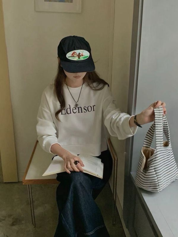 -秋冬新品-字母太空棉上衣 