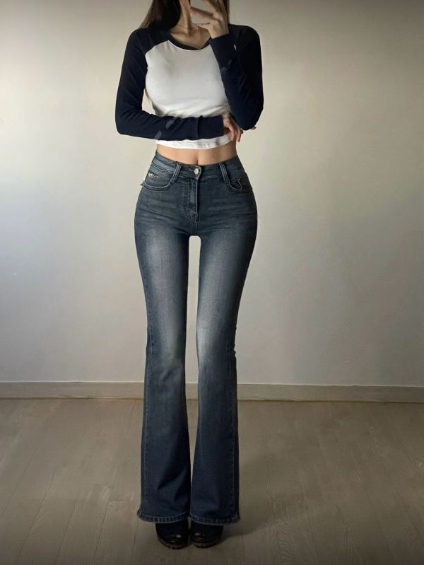 微彈/後刺繡顯瘦牛仔喇叭褲 微喇叭牛仔褲
高腰牛仔褲
深藍牛仔褲
顯瘦牛仔褲
修身牛仔褲
喇叭褲女
顯腿長牛仔褲
翹臀牛仔褲
提臀牛仔褲
彈性牛仔褲
韓系牛仔褲
百搭丹寧褲
修飾腿型牛仔褲
高腰喇叭褲
彈力丹寧褲
深藍喇叭褲
拉長比例牛仔褲