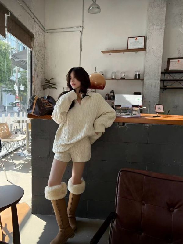 -舒適顯瘦-針織短褲套裝 針織套裝
麻花針織套裝
米白針織套裝
寬鬆針織上衣
針織短褲
毛衣套裝
冬季套裝
兩件式套裝
麻花毛衣
針織兩件套
不刺膚針織
懶人套裝
休閒套裝
氣質針織套裝
韓系針織套裝
百搭針織套裝
秋冬穿搭
保暖套裝
套裝推薦
毛衣短褲套裝