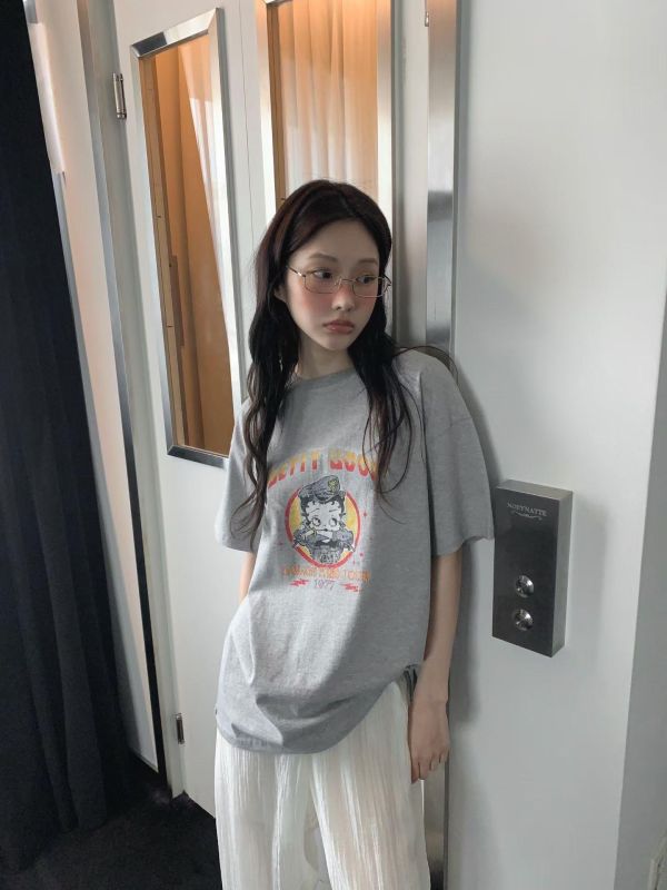 顯瘦百搭印花短袖上衣 