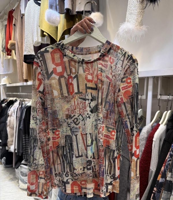 網紗上衣（四季可穿） 