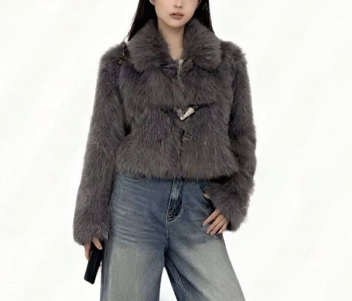 灰調仿皮草短版外套 