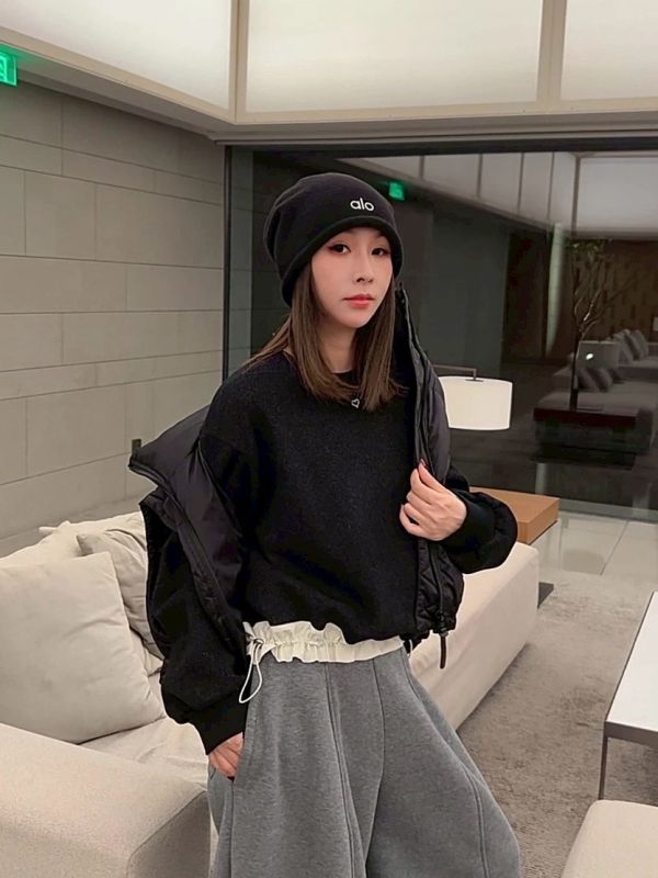 抽繩拼接呢絨短款衛衣 