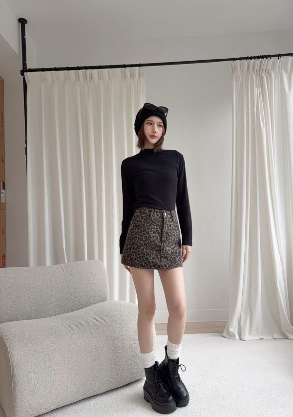 高級羊絨立領打底上衣 