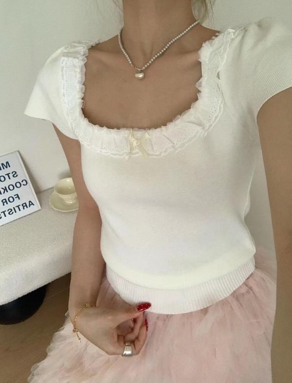 蕾絲蝴蝶結針織上衣 