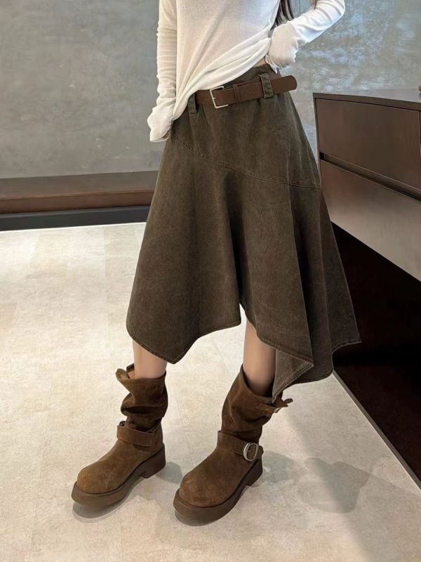 斜擺洗水絨皮帶中裙 