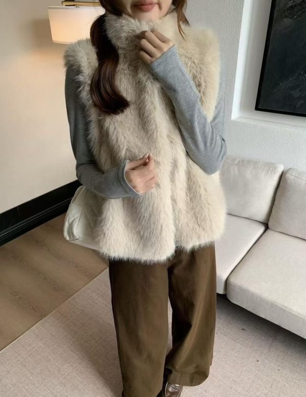 立領仿皮草背心 