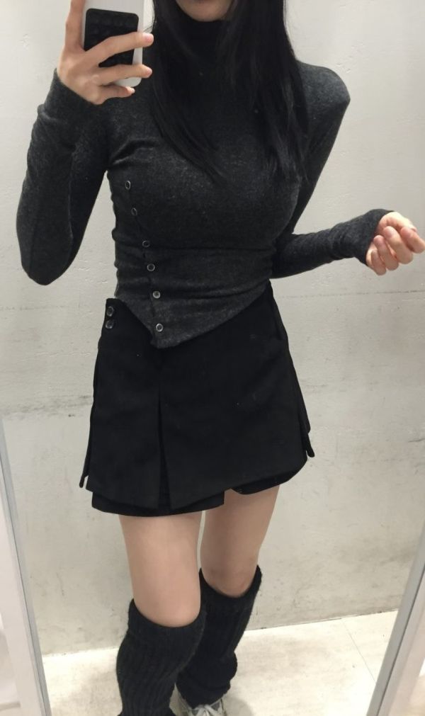 毛呢高領斜扣上衣 