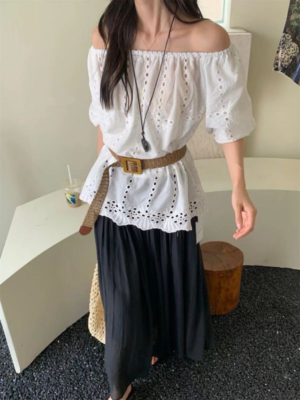 鉤花鏤空一字肩甜美上衣 