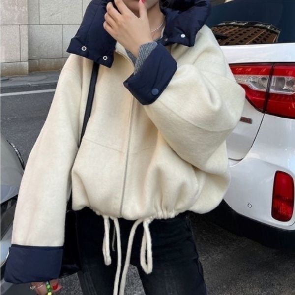 -秋冬必備-拼色連帽外套 撞色連帽外套
寬鬆短版外套
韓系休閒外套
冬季保暖外套
抽繩下擺外套
立體大帽外套
蓬鬆感外套
韓系百搭外套
厚磅羊羔感外套
舒適保暖上衣
雙色設計外套
寬袖設計外套
日常穿搭外套
小臉連帽外套
冬季街頭上衣
氣質休閒風外套
外出必備外套
厚實短版外套