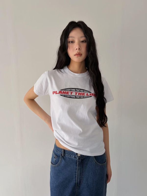 美式英字母TEE｜簡約微寬鬆版型・百搭短袖上衣 