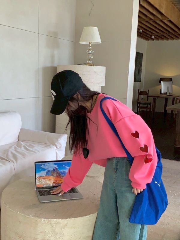 -秋冬新品-愛心造型上衣 