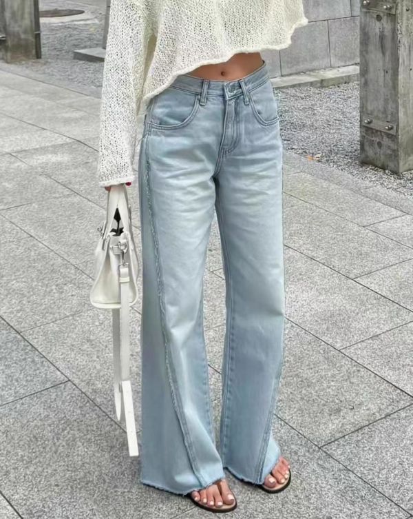 須邊車線牛仔褲 須邊車線牛仔褲, 牛仔褲, 韓系時尚, 鈕扣設計, , 精緻車線, 潮流服飾, 時尚穿搭, 男性牛仔褲, 女性服飾